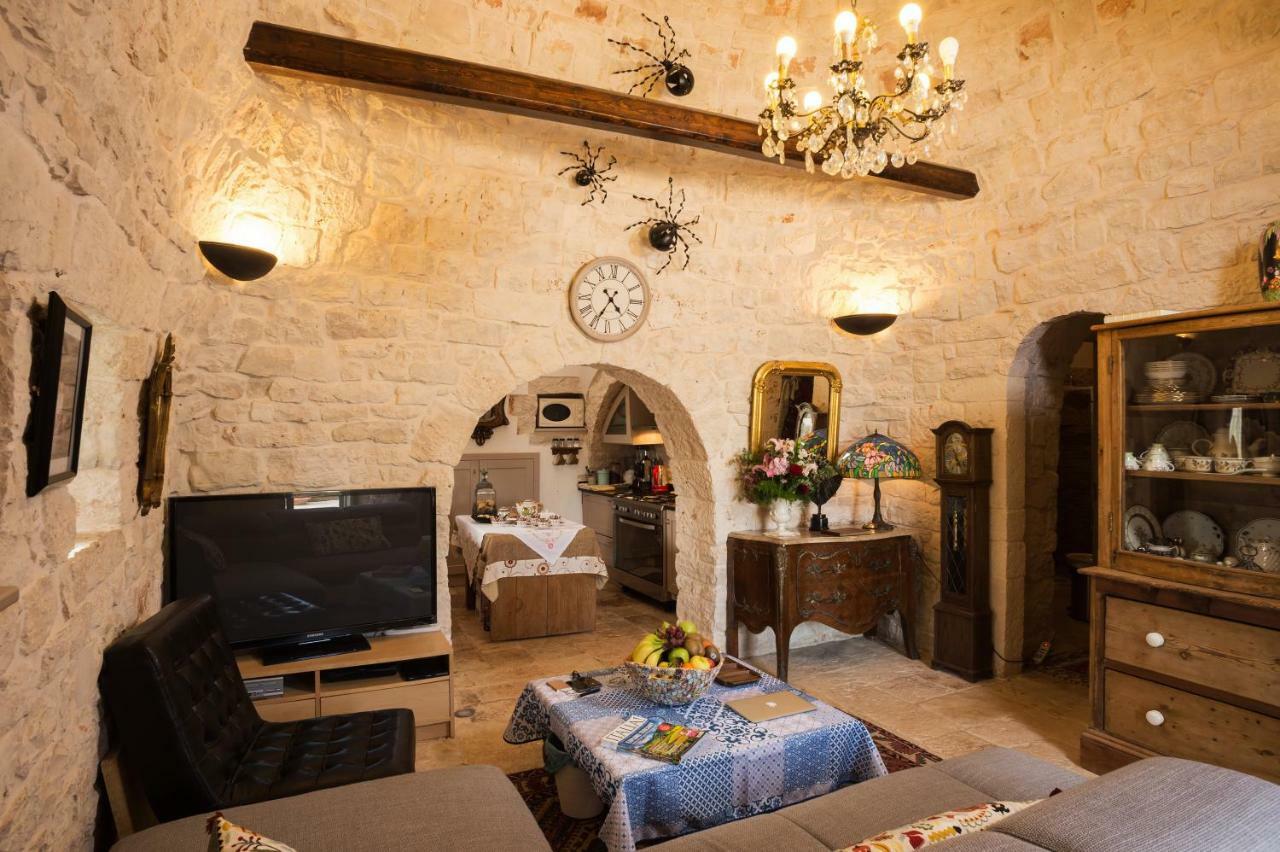 16 Trulli E Giardini Apartment Alberobello Bagian luar foto
