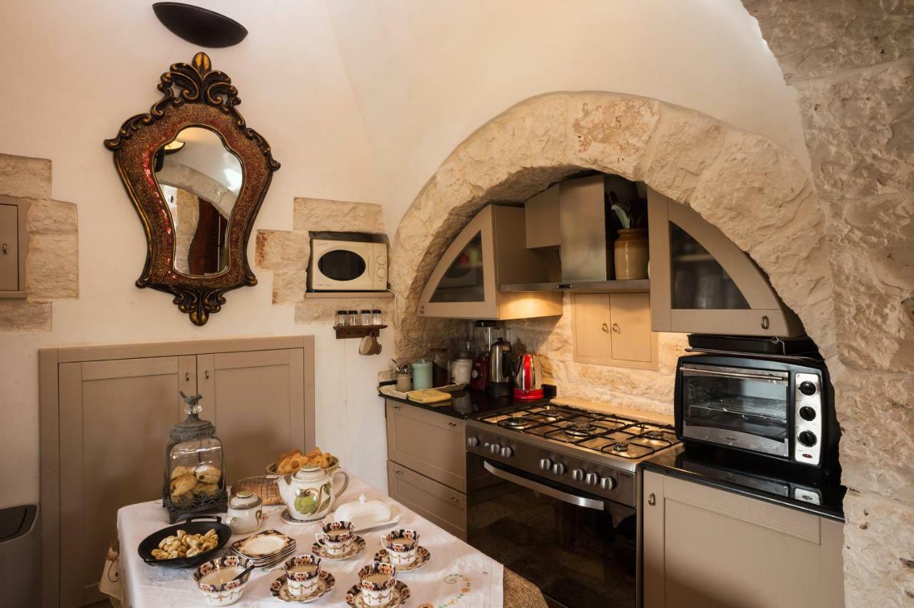 16 Trulli E Giardini Apartment Alberobello Bagian luar foto