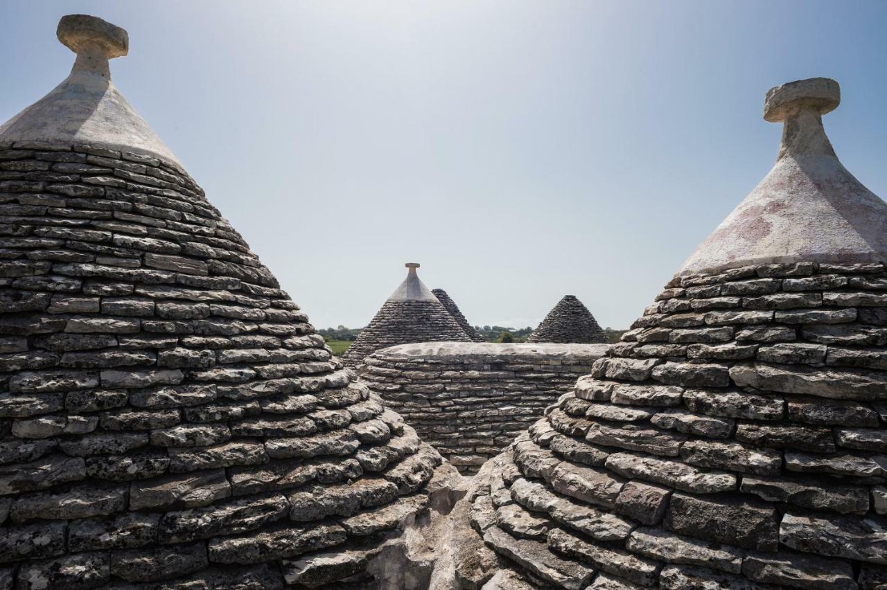 16 Trulli E Giardini Apartment Alberobello Bagian luar foto